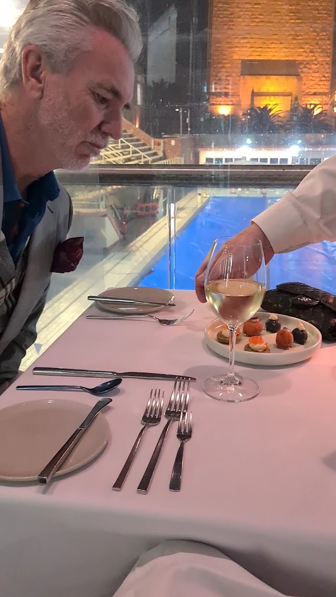 Aqua Dining Photo 2